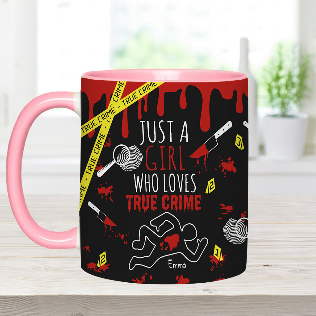 Personalisierte Tasse mit Akzent für ein Mädchen, das True Crime liebt