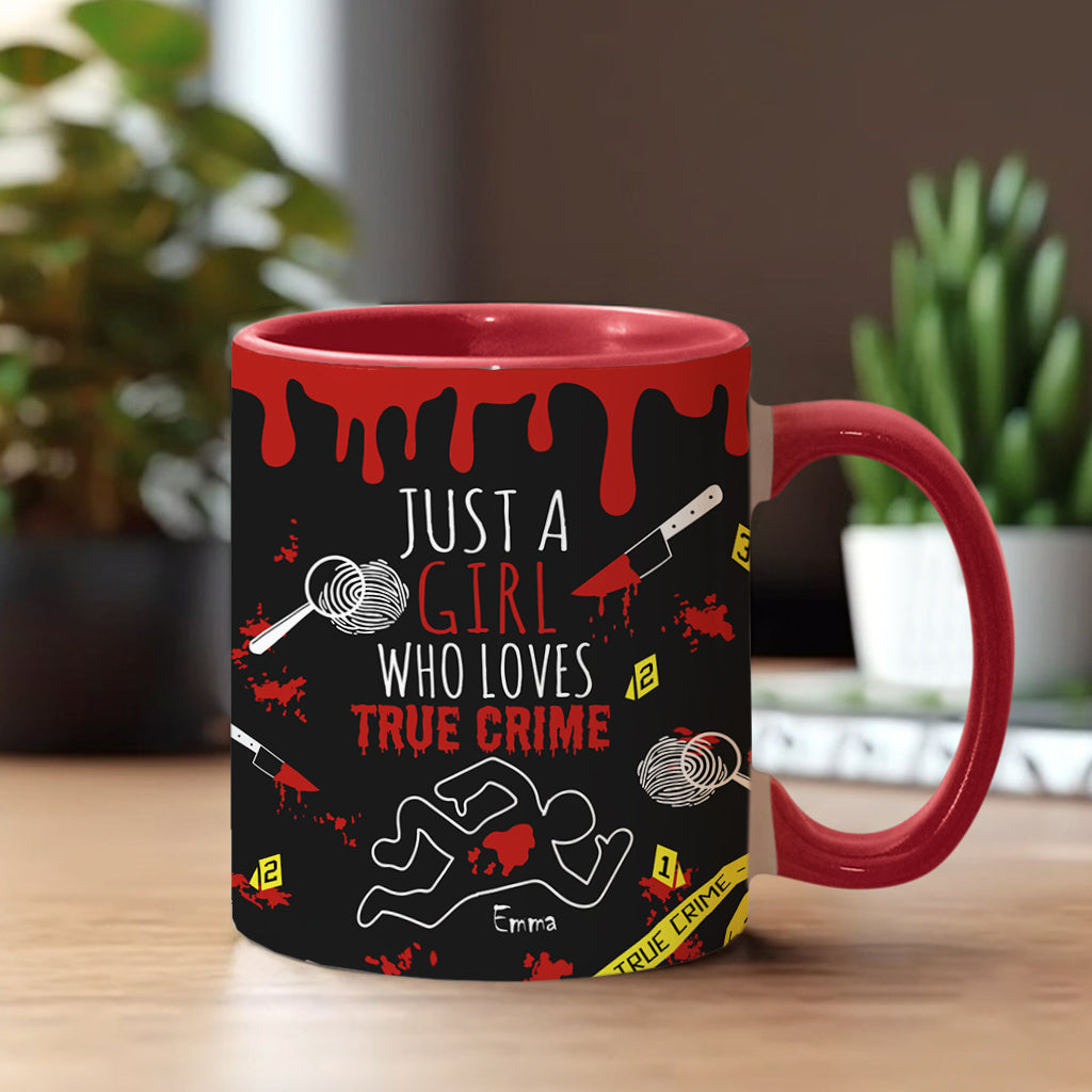 Personalisierte Tasse mit Akzent für ein Mädchen, das True Crime liebt
