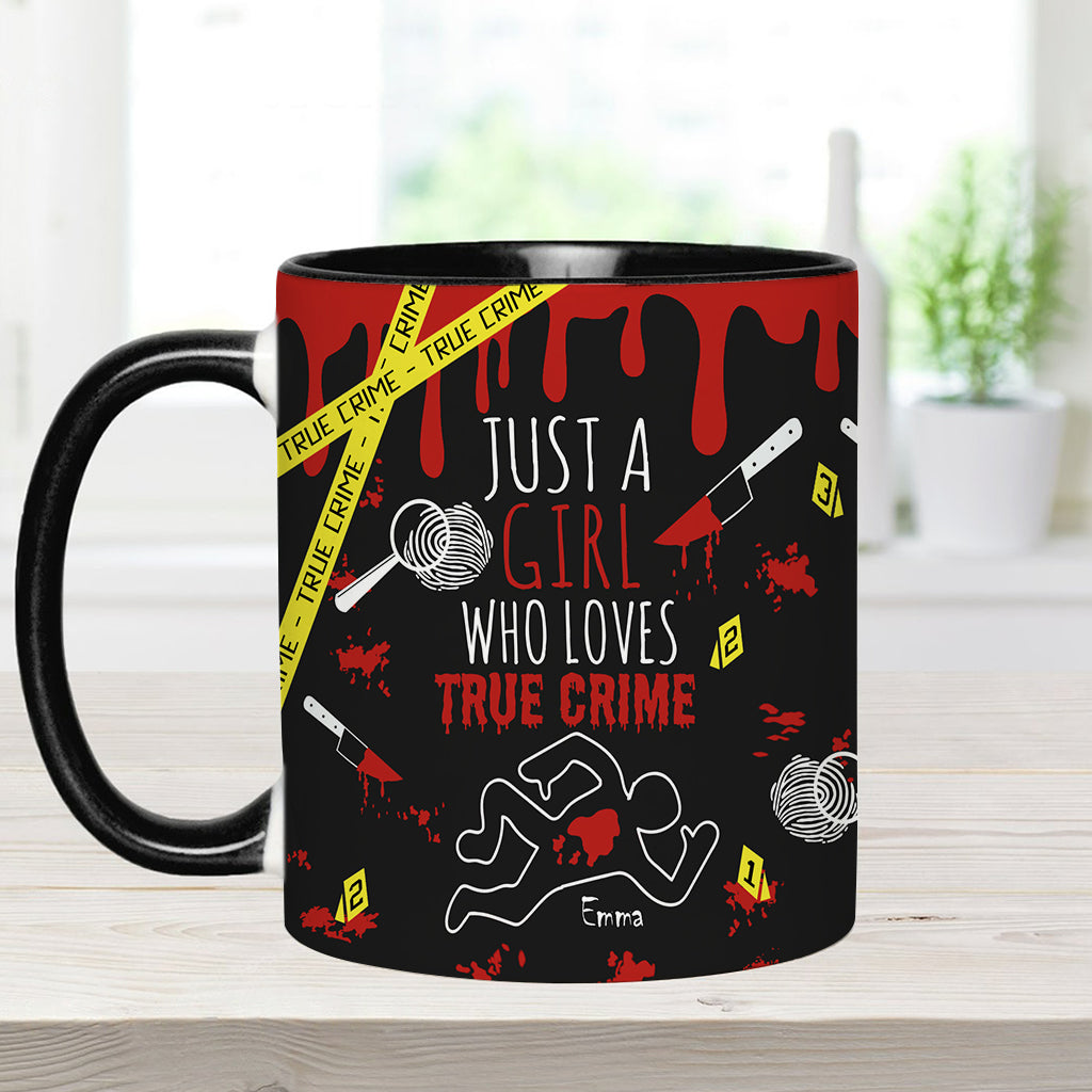 Personalisierte Tasse mit Akzent für ein Mädchen, das True Crime liebt