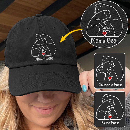 Mama Bär umarmt ihre Jungen - Personalisierte, bestickte klassische Muttermütze