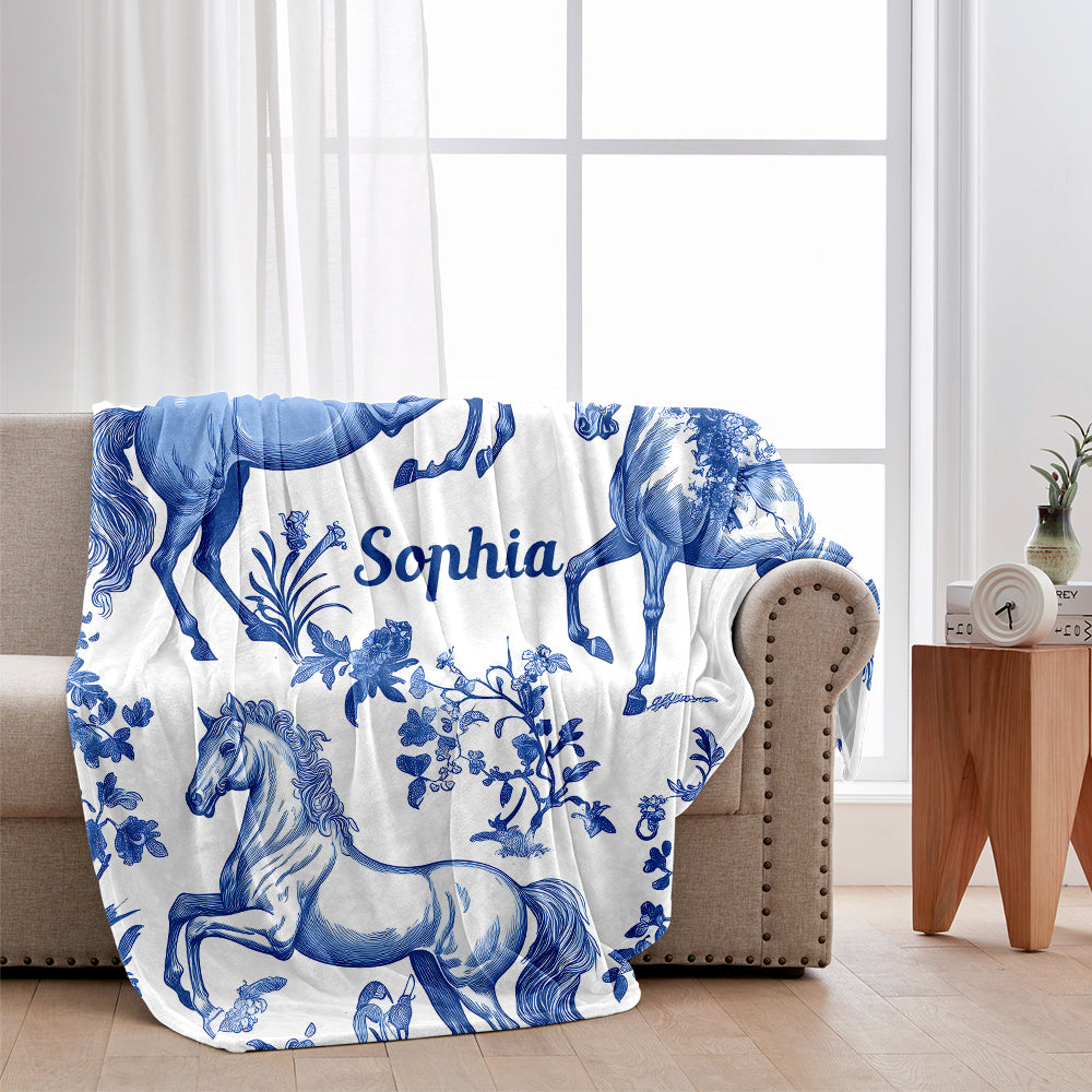Pferdedecke mit blau-weißem Toile-de-Jouy-Muster – personalisierbar