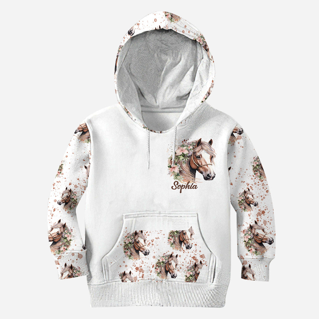 Einfach ein Mädchen, das Pferde liebt – Personalisierter Pferde-Hoodie und Leggings