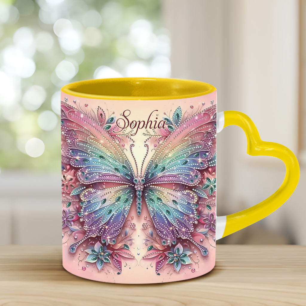 Schmetterling & Blume – Personalisierte Tasse mit Schmetterlingsherz-Henkel