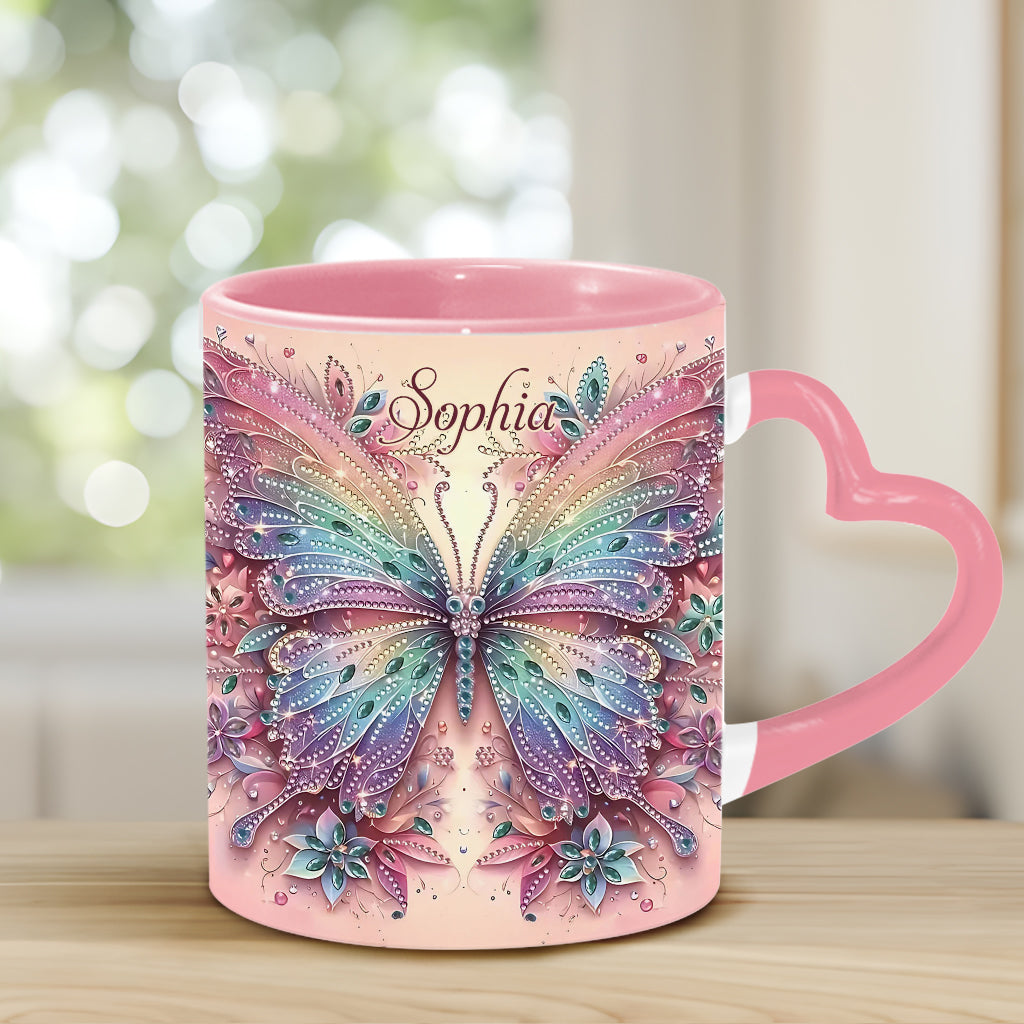 Schmetterling & Blume – Personalisierte Tasse mit Schmetterlingsherz-Henkel