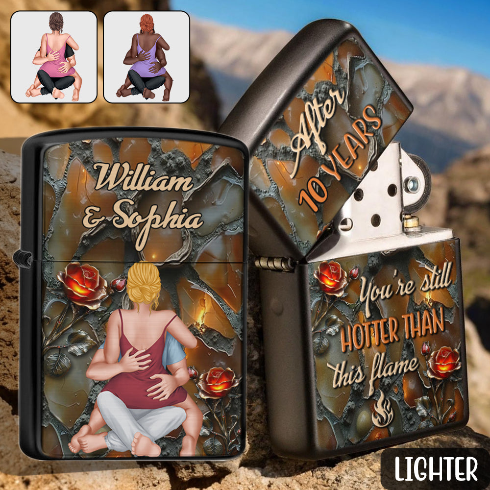 Ihr seid immer noch heißer als diese Flamme – Personalisiertes Feuerzeug für Paare