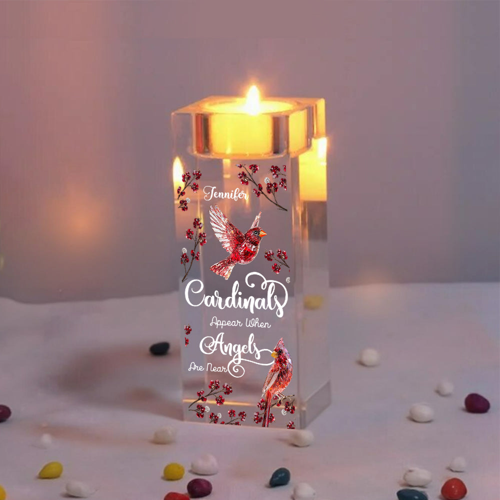 Kardinäle erscheinen, wenn Engel in der Nähe sind – Personalisierter Gedenkkerzenhalter aus Glas
