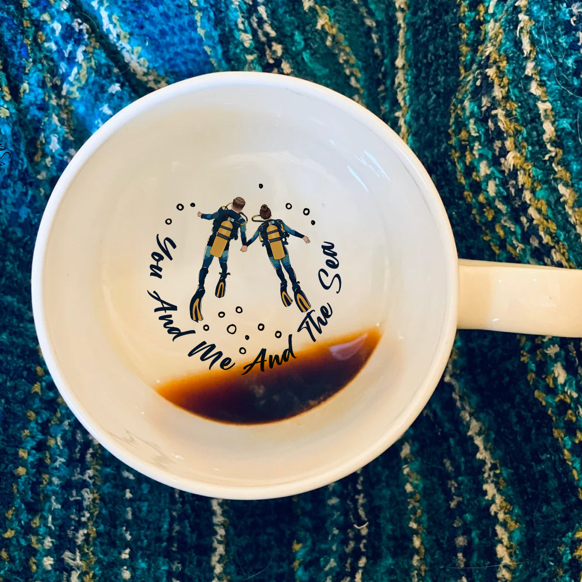 Du und ich und das Meer – Personalisierte Taucher-Tasse mit versteckter Botschaft