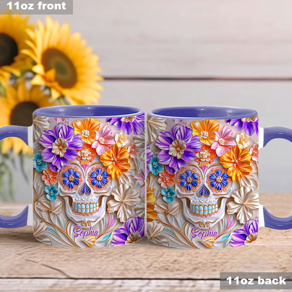 Personalisierte Tasse mit Totenkopf-Motiv und Blumendekor