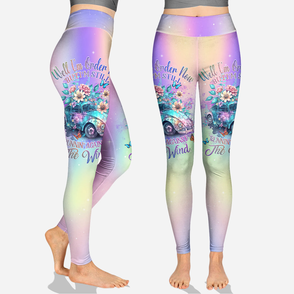 Gegen den Wind laufen – Personalisierter Hippie-Hoodie und Leggings