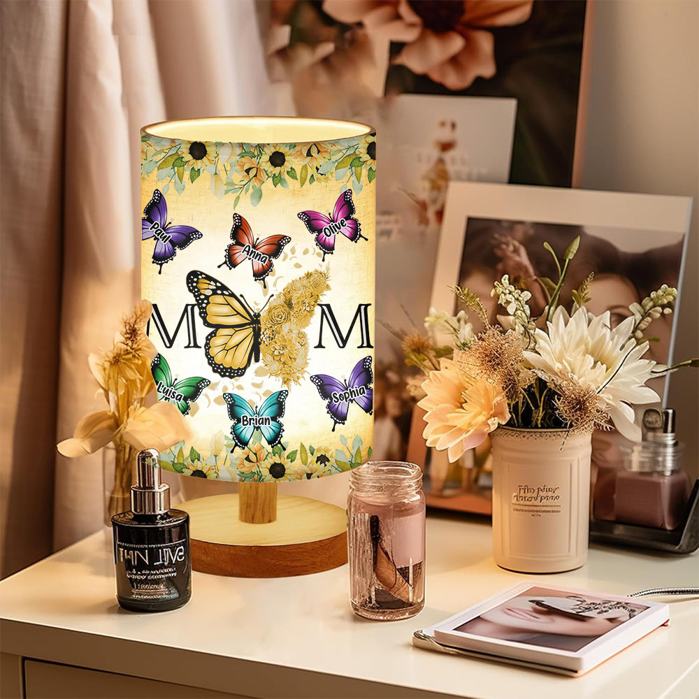 Florale Schmetterlinge – Personalisierte Tischleuchte „Mutter“ mit Holzsockel