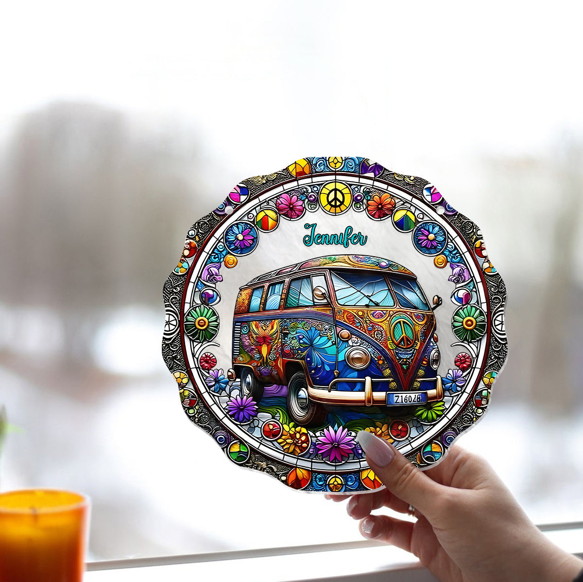 Cool Caravan – Personalisierter Hippie-Fensterhänger als Sonnenfänger