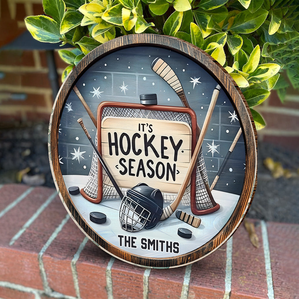 Es ist Hockeysaison – Personalisiertes rundes Hockey-Holzschild