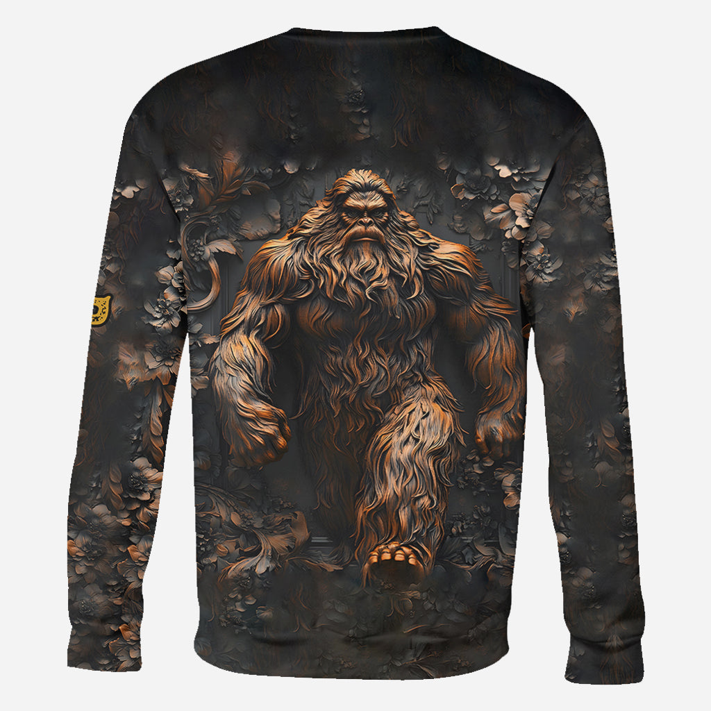 Bigfoot hat mich gesehen – Personalisiertes Camping-Shirt