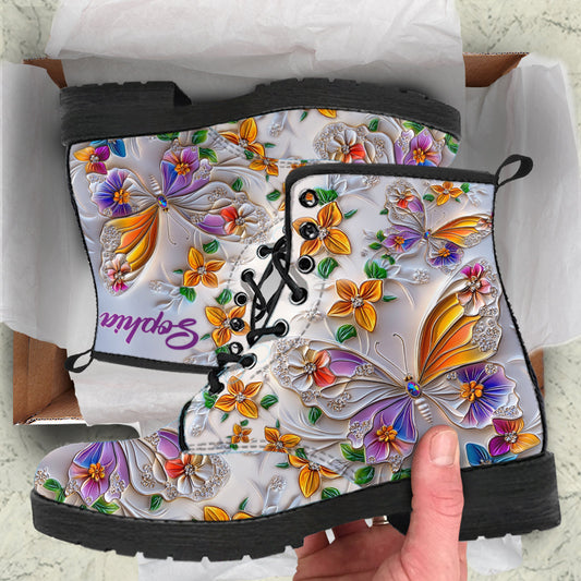 Walk With Faith – Test personalisierter Butterfly-Lederstiefel