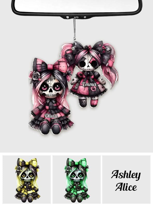 Schwester Schwester – Personalisierter Totenkopf-Autoanhänger