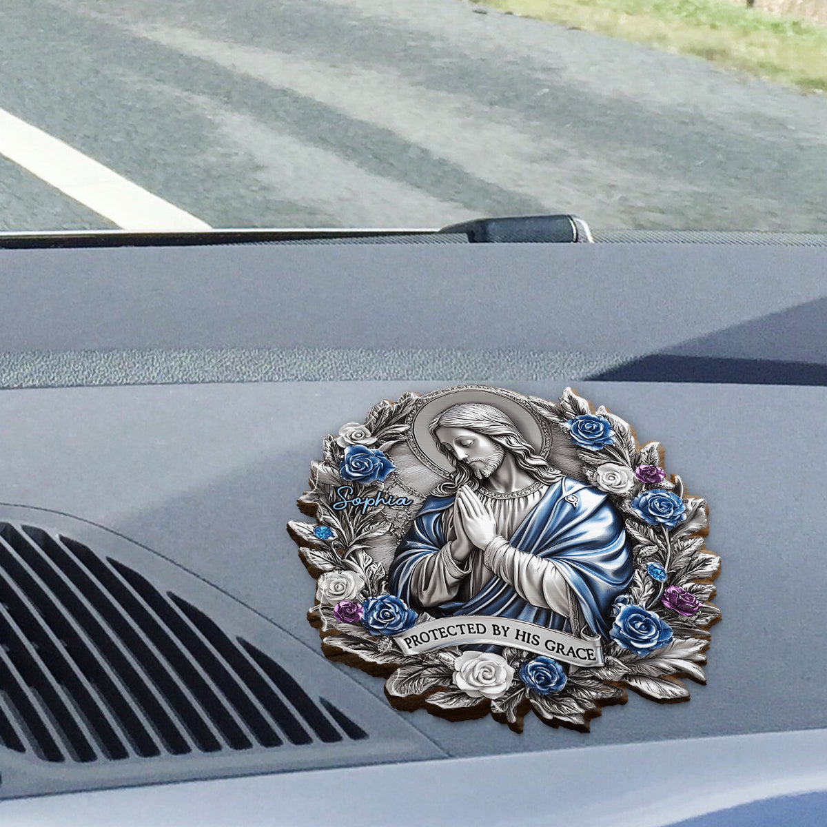 Geschützt durch seine Gnade – Personalisierter, christlich geformter Auto-Sonnenblendenclip