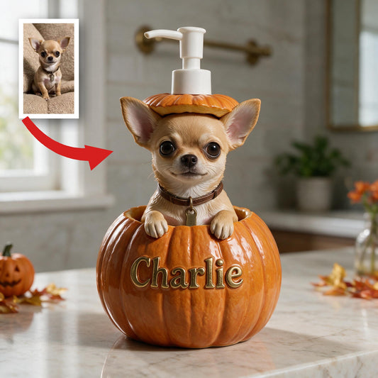 Personalisierter Peekaboo Tan Chihuahua Kürbis Seifenspender | Süßes Herbst Halloween Geschenk für Hundeliebhaber