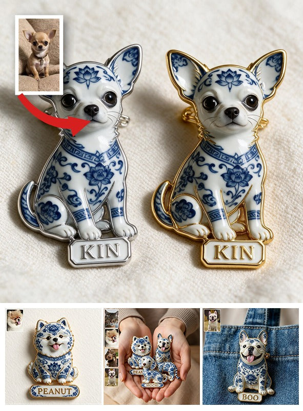 Personalisierte blaue & weiße Porzellan Chihuahua 3D-Relief-Emaille-Nadel, süßes individuelles Geschenk für Chihuahua-Liebhaber