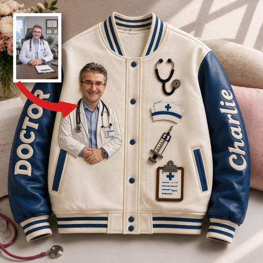 Personalisierte Latina Arzt Varsity Jacke, Einzigartiges Geschenk für Mediziner