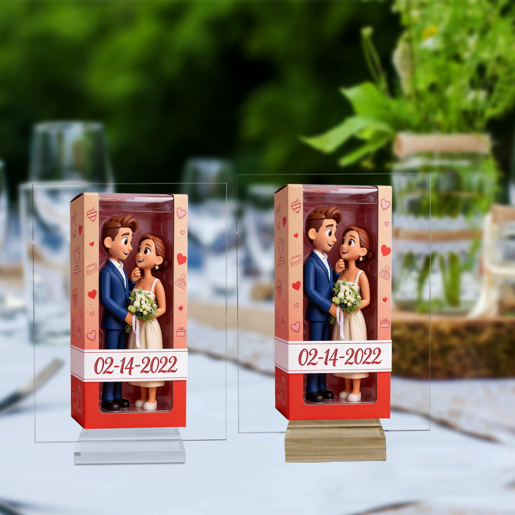 Personalized Chibi Hugging Couple Custom Shaped Acrylic Plaque - Romantic I Love You Gift for Valentine Anniversary Couple Home Decor