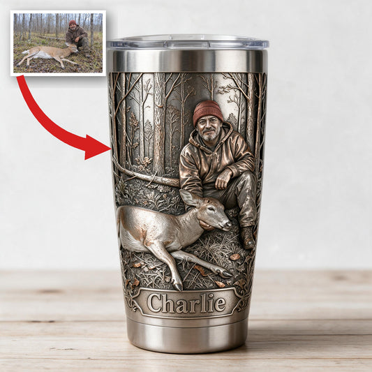 Personalisierter Mittelalterlicher Latino-Jäger mit Hirsch-Tumbler
