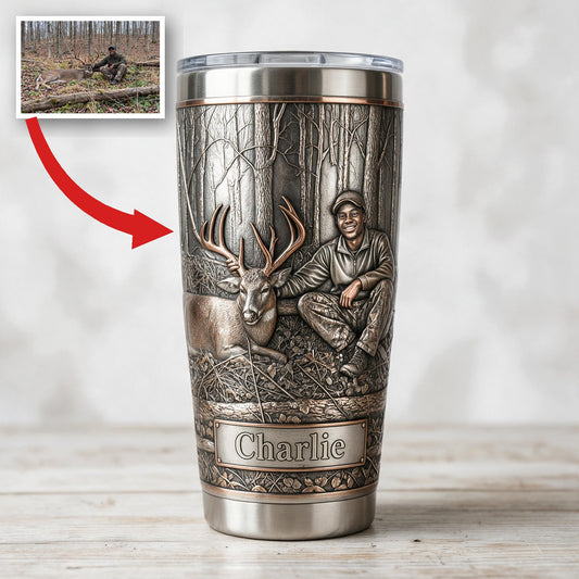 Personalisierter Schwarzer Jäger mit Tumbler für die Hirschjagd