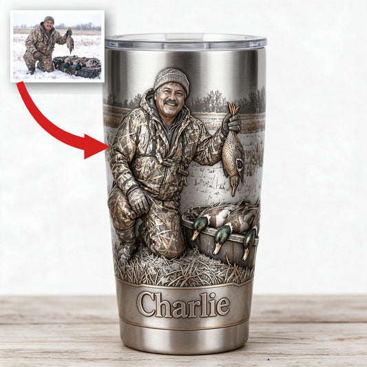 Personalisierter Tumbler für mittelalte Latino-Entejäger, Geschenk für Entenjagd