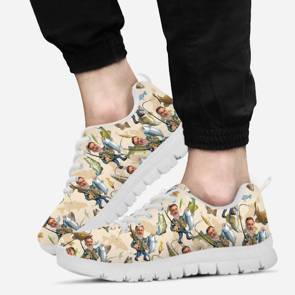 Lustiges Foto zum Thema Angeln – personalisierte Angelschuhe