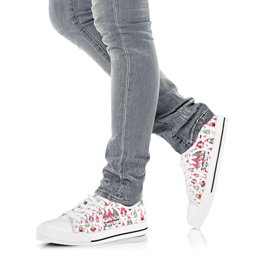 Alles, was ich mir zu Weihnachten wünsche, ist eine Heilung – Niedrige Schuhe zur Sensibilisierung für Brustkrebs 0622