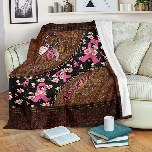 Niemals aufgeben – Decke mit Ledermuster zur Sensibilisierung für Brustkrebs 0622