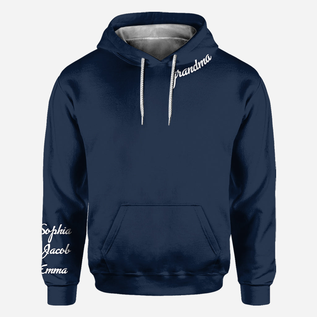 Nanas Blumen – Geschenk für Oma, Mama, Papa, Tante – Personalisiertes T-Shirt