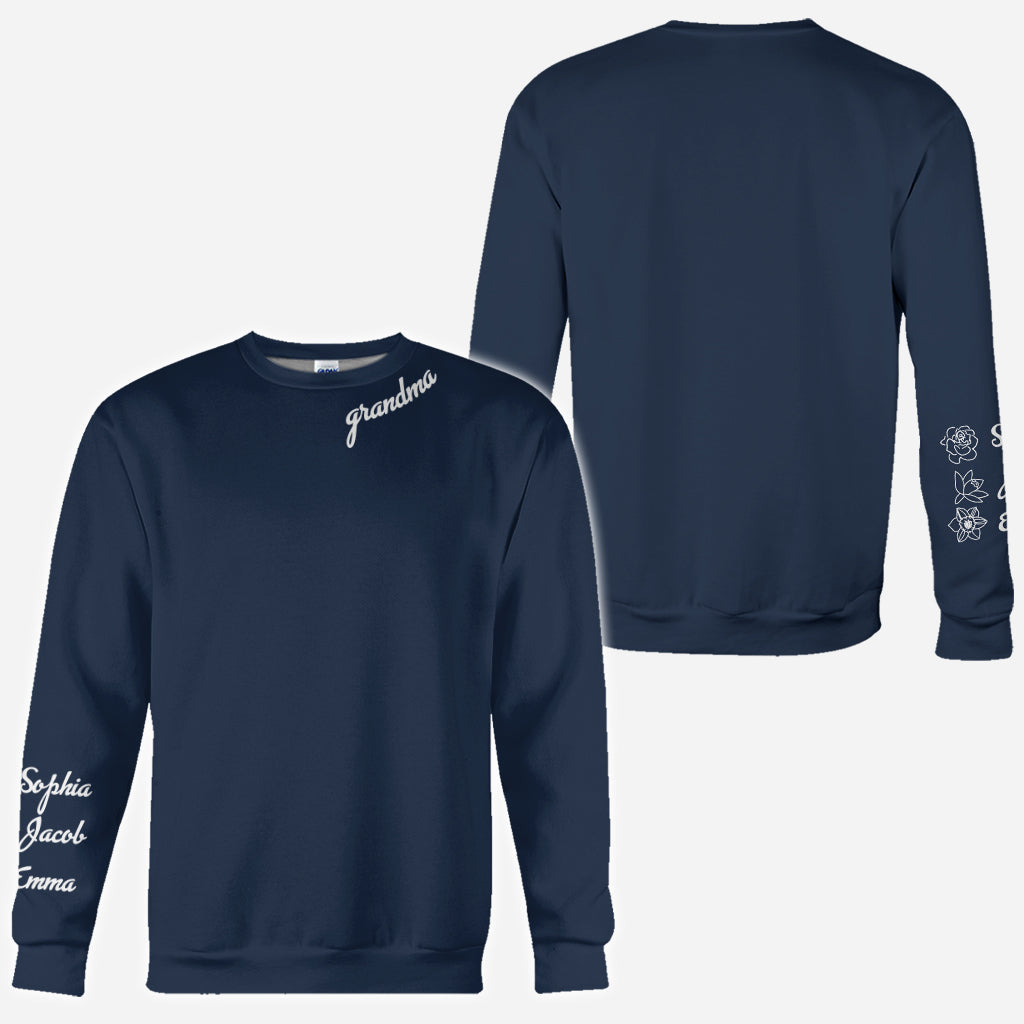 Nanas Blumen – Geschenk für Oma, Mama, Papa, Tante – Personalisiertes T-Shirt