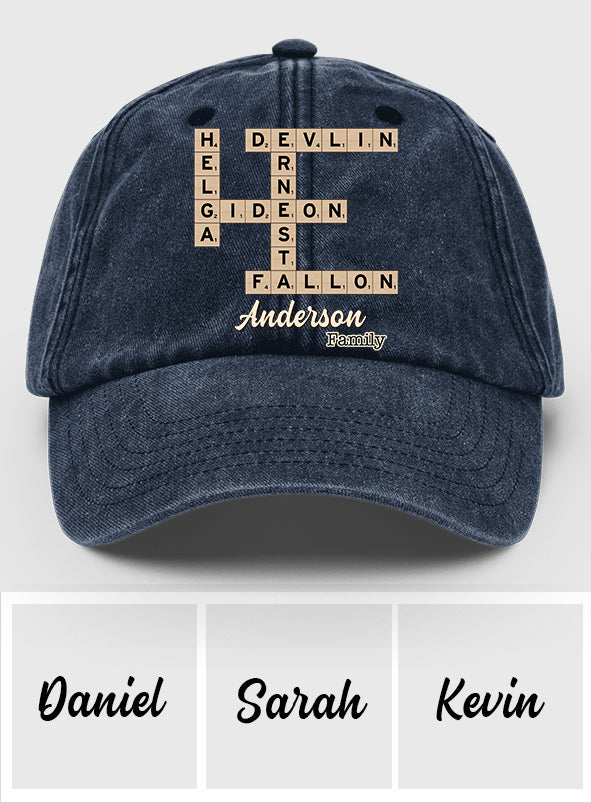 Scrabble-Kreuzworträtsel „Liebe Familie“ – Personalisierte Scrabble-Jeanskappe aus gewaschenem Denim