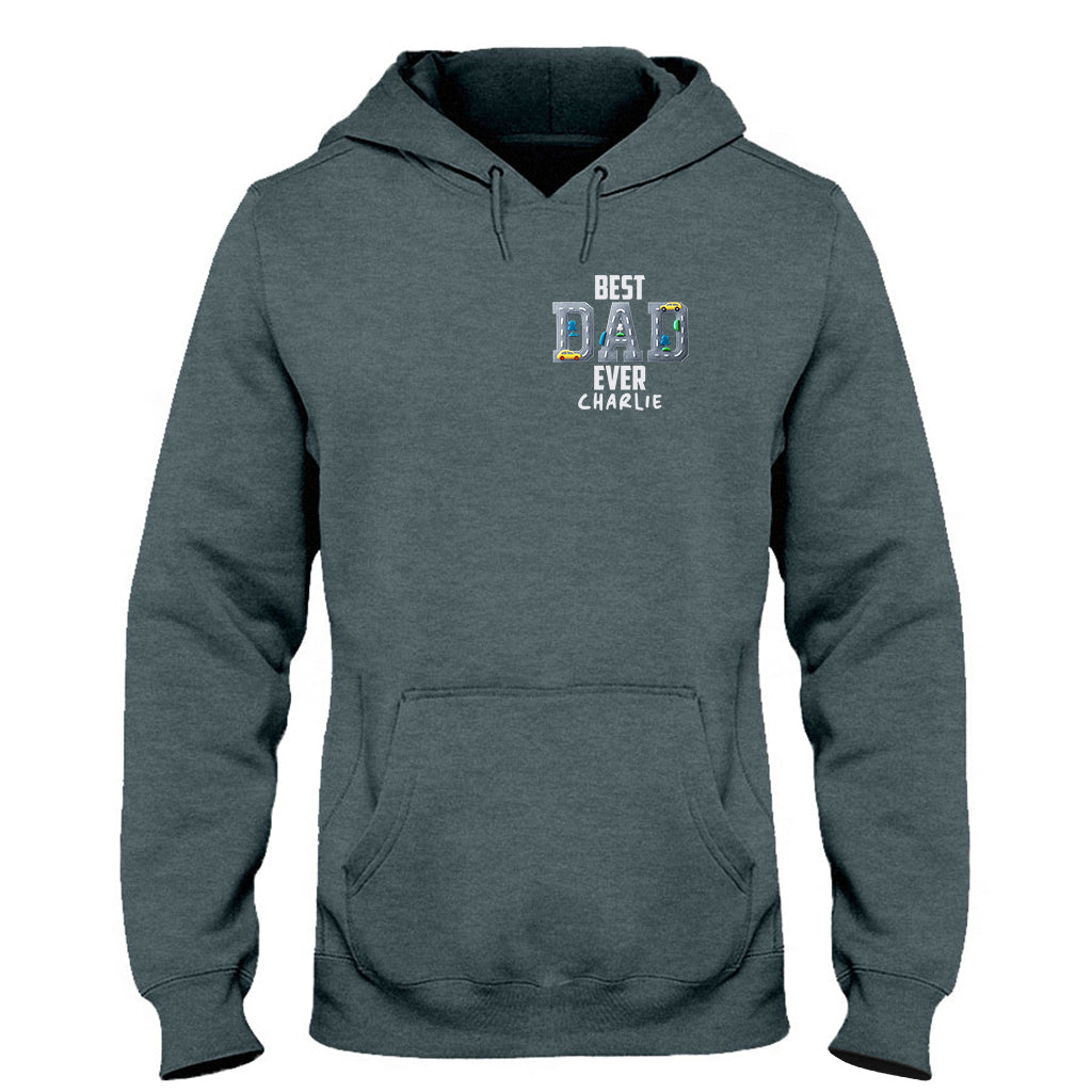 Autostraße auf Papas Rücken – Personalisiertes Vater-T-Shirt und Hoodie