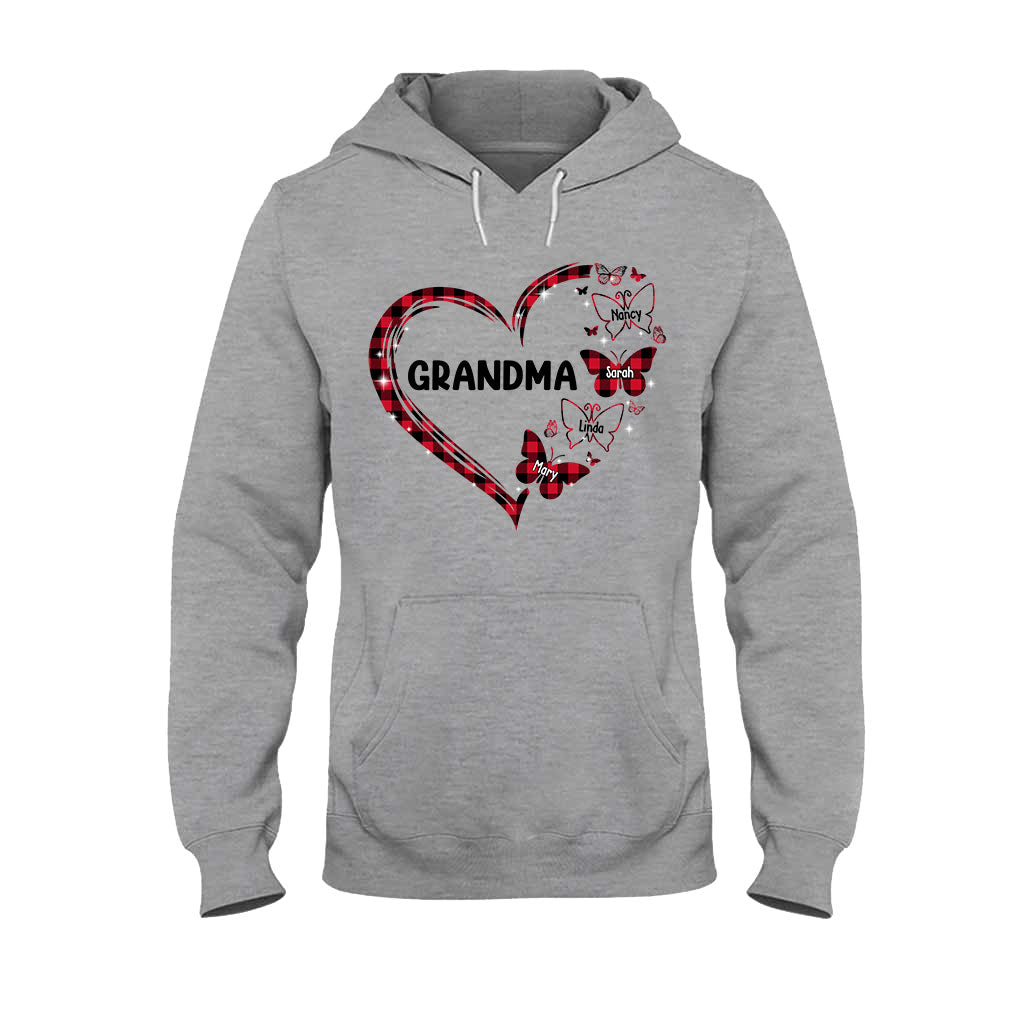Oma Schmetterling – Geschenk für Oma und Mama – Personalisiertes T-Shirt und Hoodie
