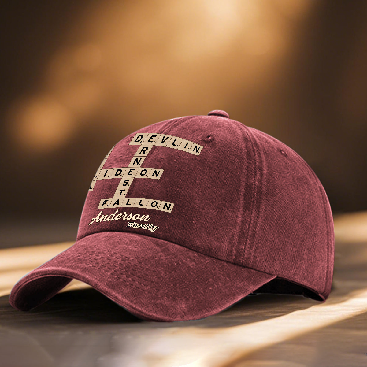 Scrabble-Kreuzworträtsel „Liebe Familie“ – Personalisierte Scrabble-Jeanskappe aus gewaschenem Denim