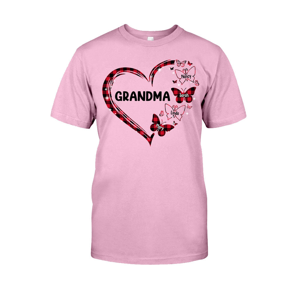 Oma Schmetterling – Geschenk für Oma und Mama – Personalisiertes T-Shirt und Hoodie