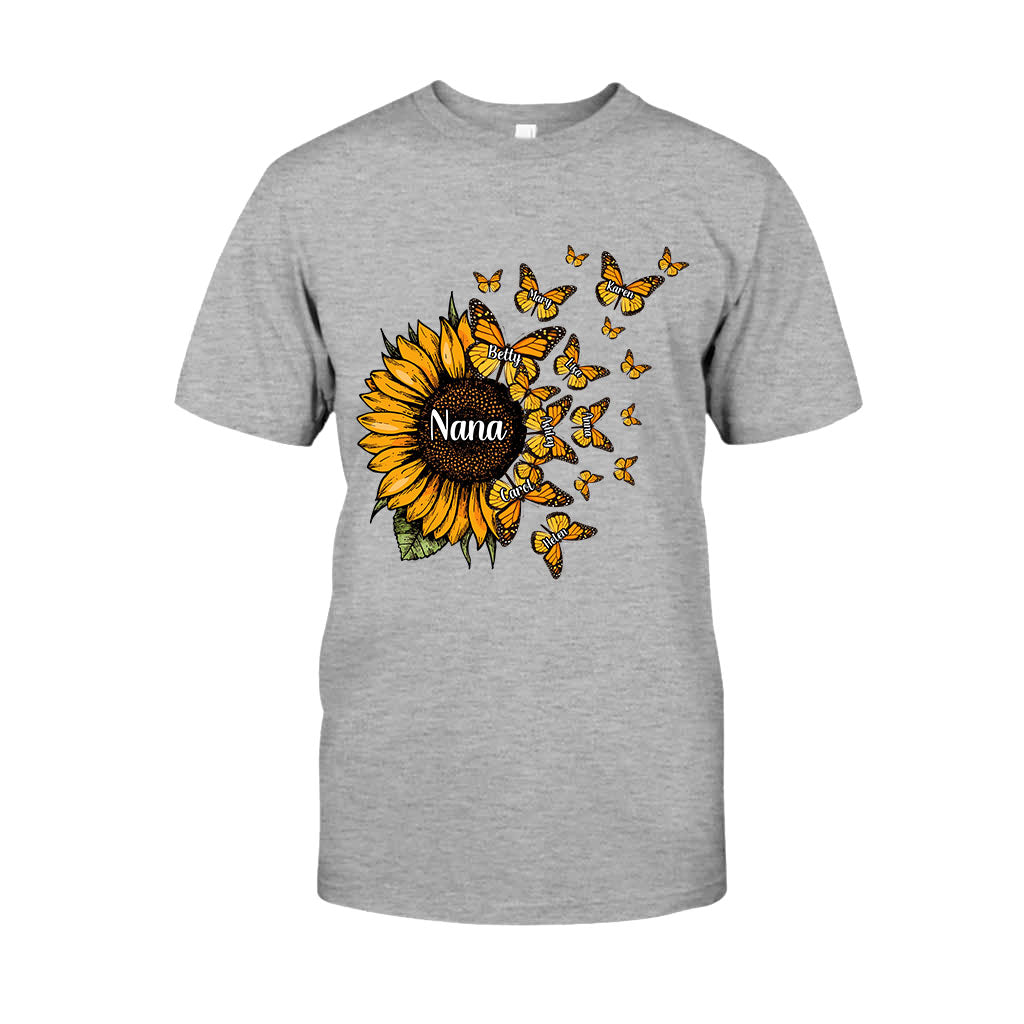 Wunderschöne Sonnenblume – Gesegnet, so genannt zu werden – Geschenk für Oma und Mama – Personalisiertes T-Shirt und Hoodie