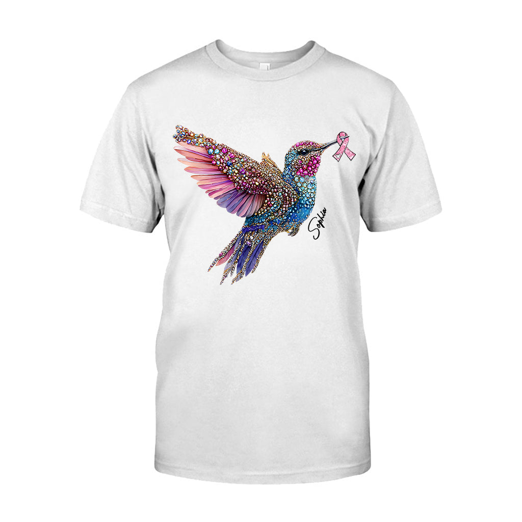 Crystal Hummingbird Pink Ribbon – Personalisiertes T-Shirt und Hoodie zur Sensibilisierung für Brustkrebs