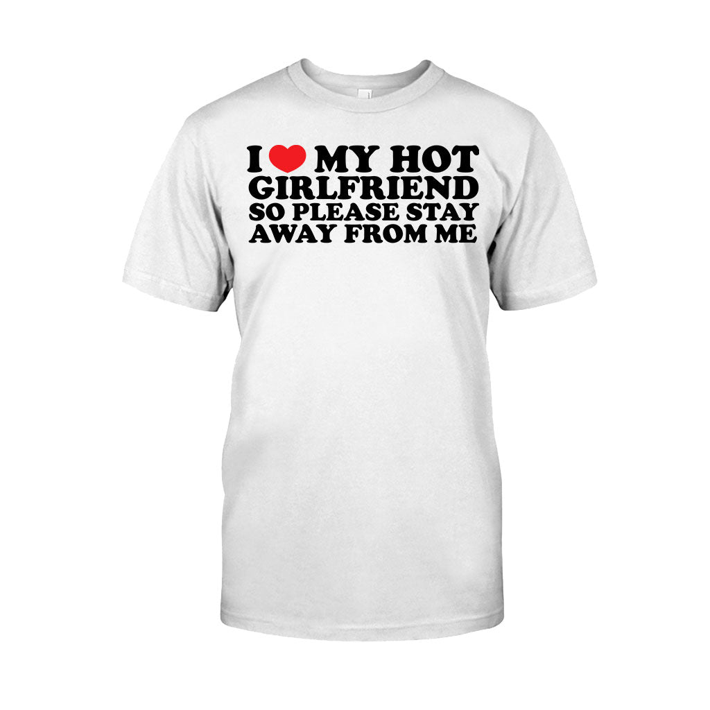 Ich liebe meine Freundin – Personalisiertes Partner-T-Shirt und Hoodie