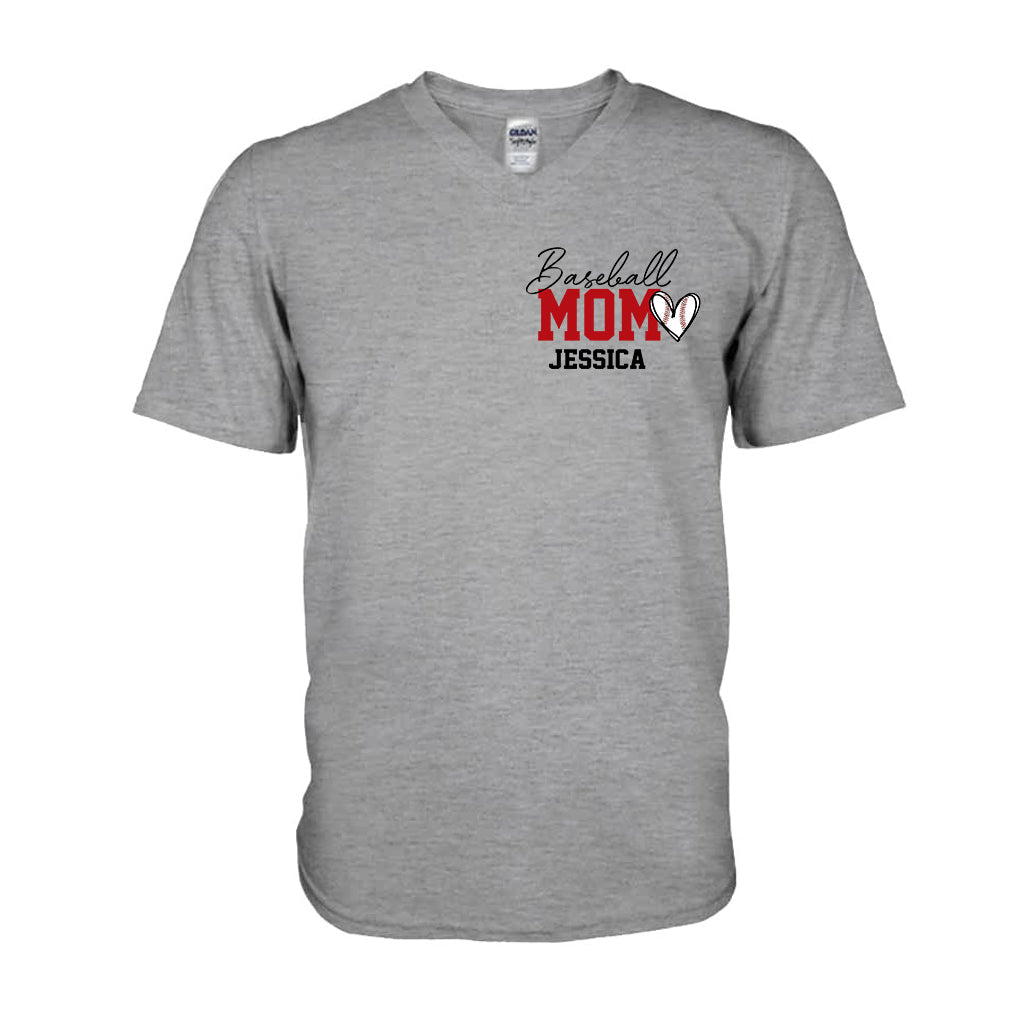 Mama von Basketballern – Personalisiertes Mutter-T-Shirt und Hoodie