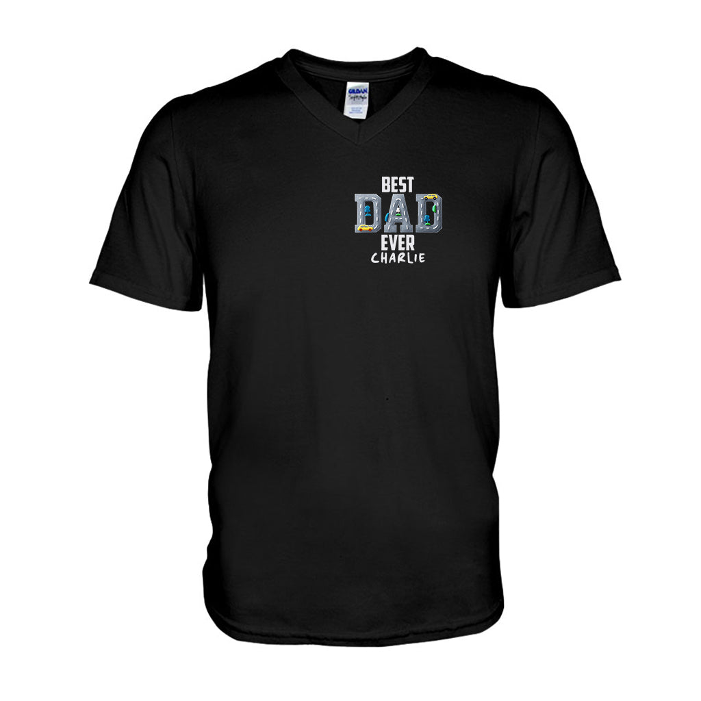 Autostraße auf Papas Rücken – Personalisiertes Vater-T-Shirt und Hoodie
