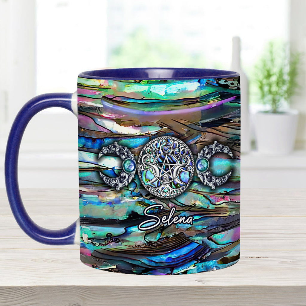 Dreifachmond – Wunderschöne Magie – Personalisierte Tasse mit Hexenmotiv