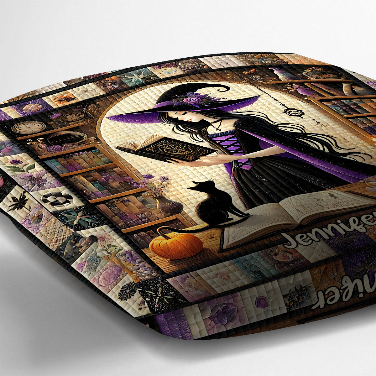 Wunderschöne Hexe – personalisiertes Hexen-Kissen
