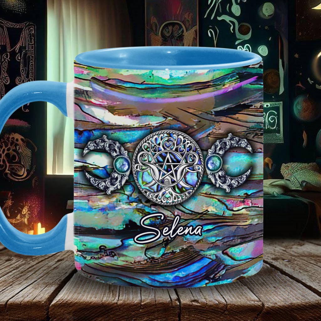 Dreifachmond – Wunderschöne Magie – Personalisierte Tasse mit Hexenmotiv