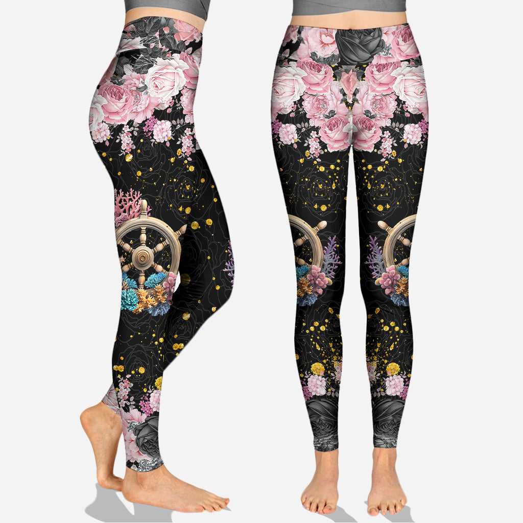 Zeit für den perfekten Kreuzfahrt-Look – personalisiertes Tanktop und Leggings mit Kreuzmuster