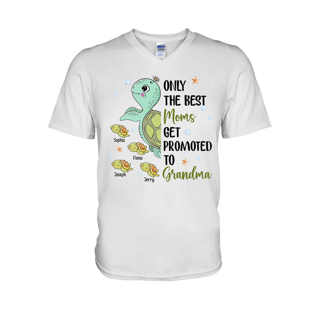 Nur die besten Mütter werden zur Oma befördert – Personalisiertes Oma-T-Shirt und Hoodie