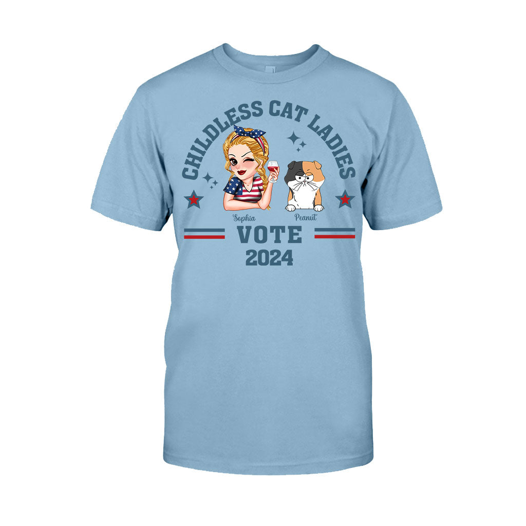 Kinderlose Katzenliebhaberinnen – Personalisiertes Katzen-T-Shirt und Hoodie