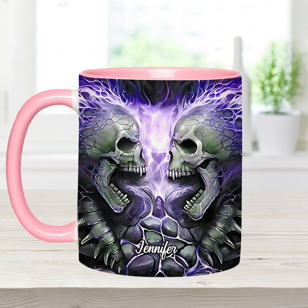 Böser Feuerschädel - Personalisierte Tasse mit Totenkopf-Akzent