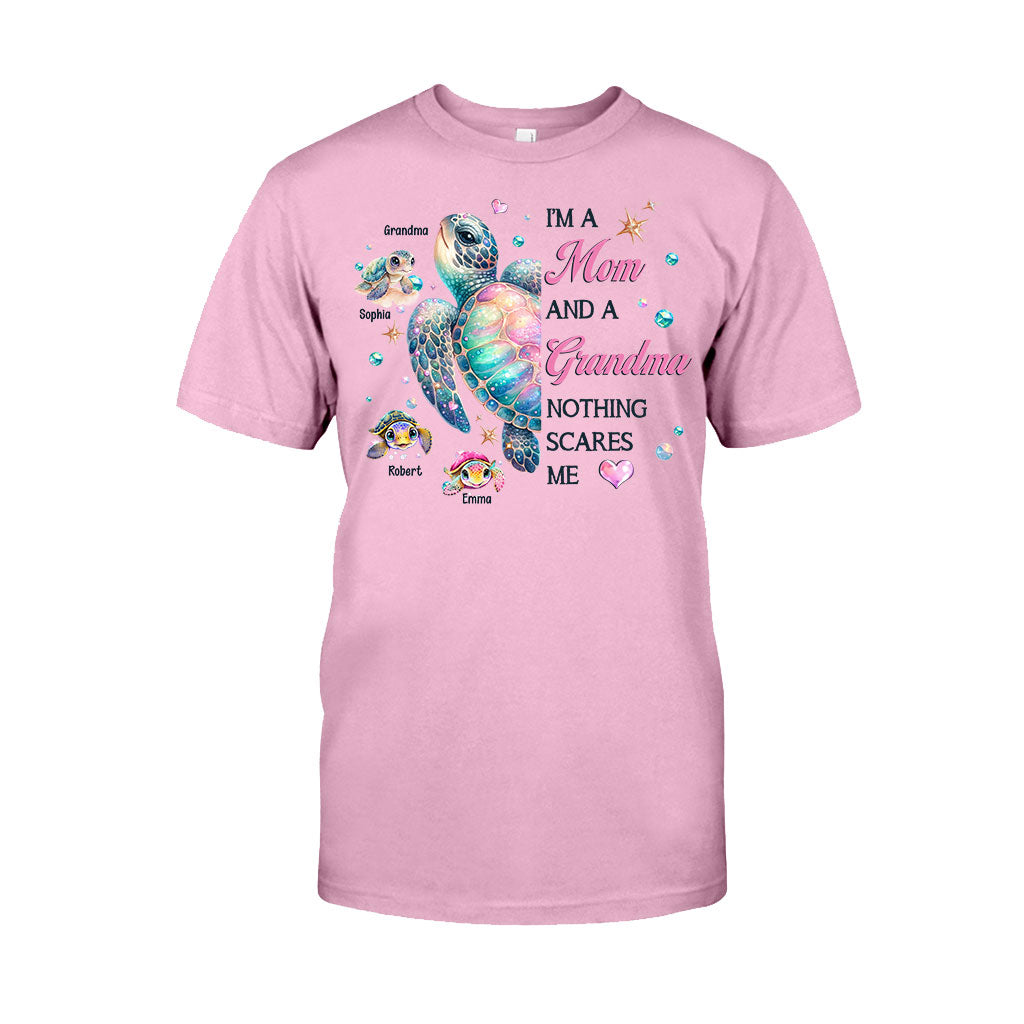 Nichts kann mir Angst machen – Oma Schildkröte – Personalisiertes Oma-T-Shirt und Hoodie